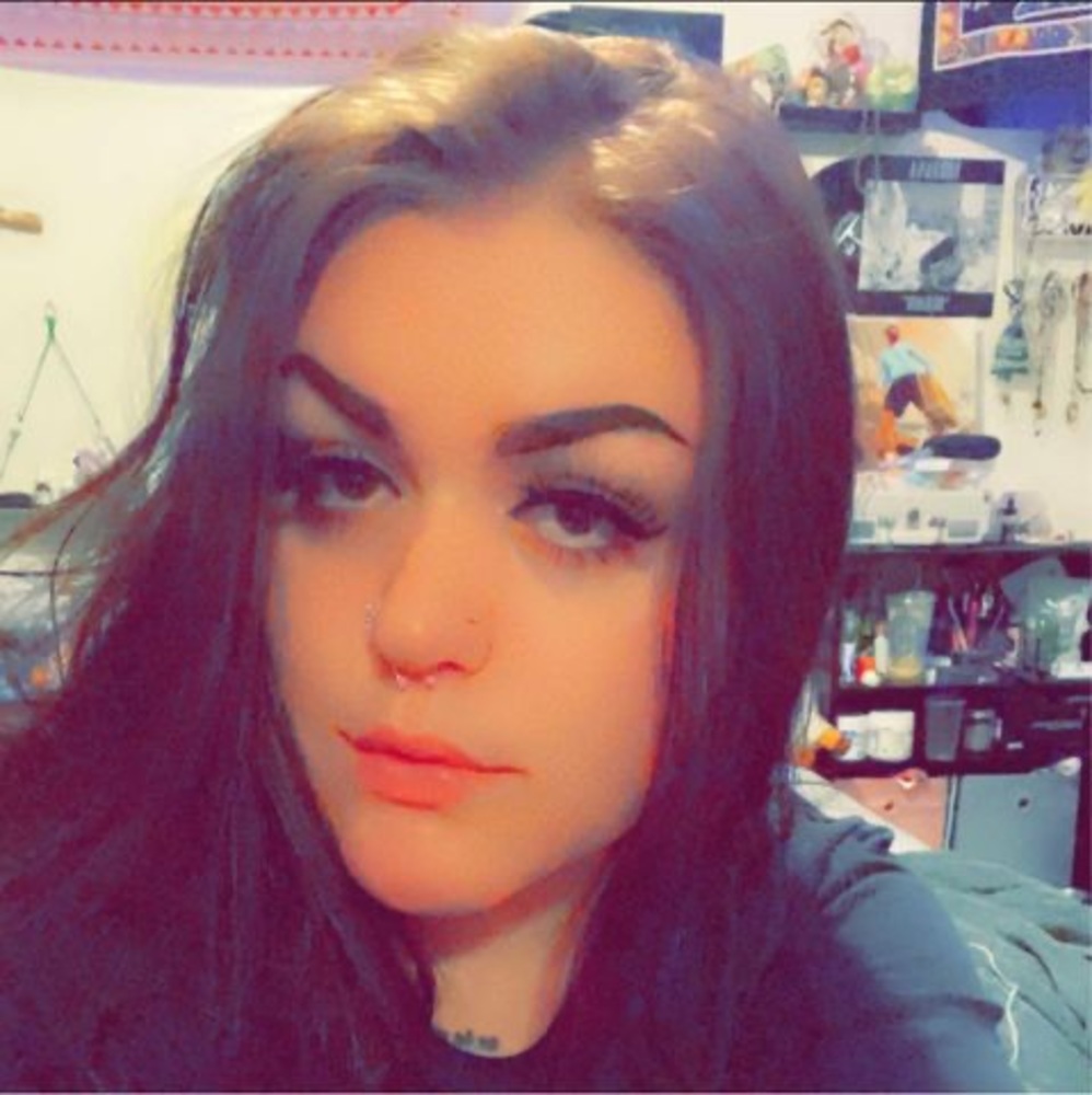 Meet your Posher, Kaytlyn